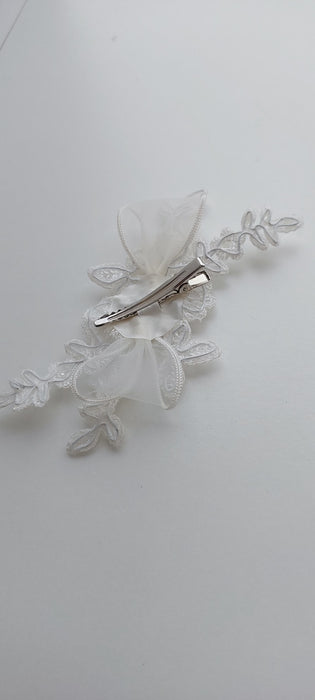 ommjunion beaded lace pearl hair clip